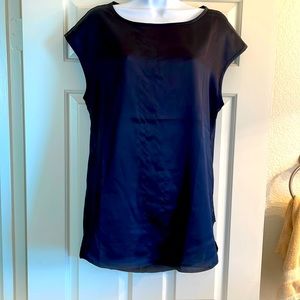 Banana Republic M boatneck navy blouse